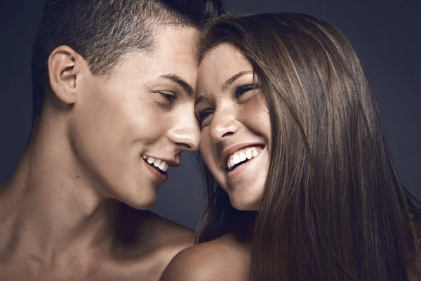 Young beauty couple sharing tender moments — Stock Photo, Image