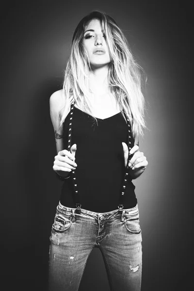 genç seksi kadın moda portre