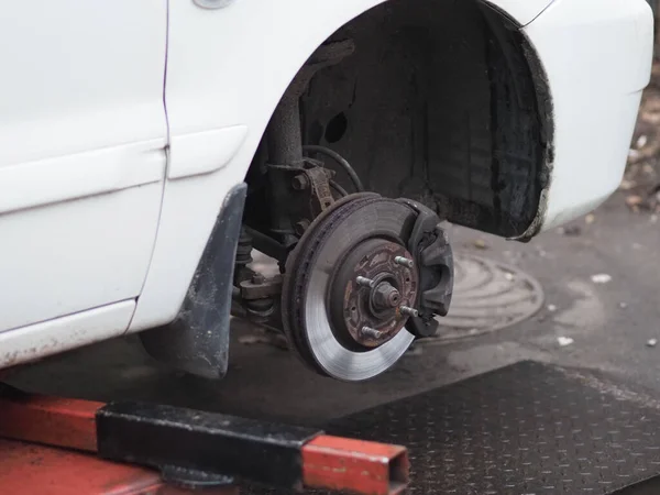 Car Wheel Replacement Car Service — Stock Photo, Image