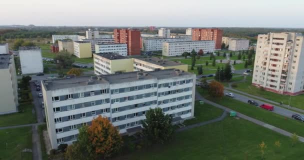 Vista Aerea Sulle Case Nella Campagna Estone Paesaggio Urbano Estivo — Video Stock