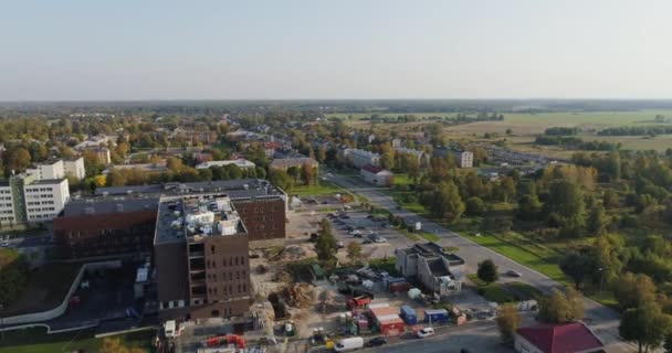 Vista Aérea Paisagem Urbana Construção Edifício Perto Hospital Por Sol — Vídeo de Stock