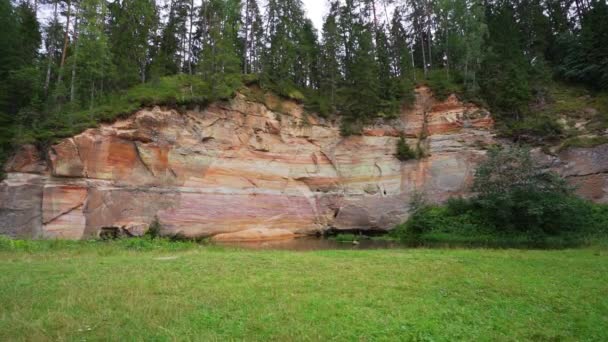 Outcrops Devonian Sandstone Banks Ahja River Estonia Cámara Lenta Imágenes — Vídeos de Stock