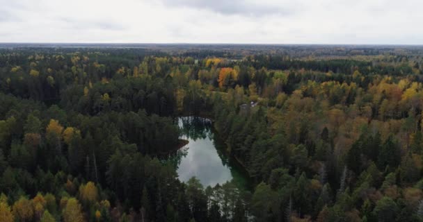 Zonsondergang Bij Het Blauwe Meer Mooie Herfst Luchtfoto — Stockvideo