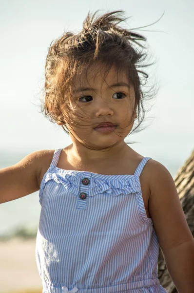 Kleine asiatische Mädchen — Stockfoto