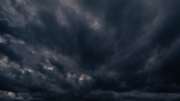 Gale Sul Cielo Basso Porta Nuvole Cumulus — Video Stock