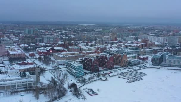 2021年1月1日 俄罗斯阿尔汉格尔斯克 冬季风景 城市和河流的俯瞰 — 图库视频影像