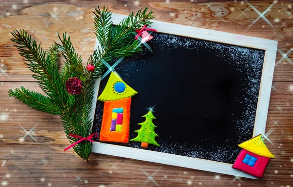 Krijtbord met kleurrijke cookies — Stockfoto