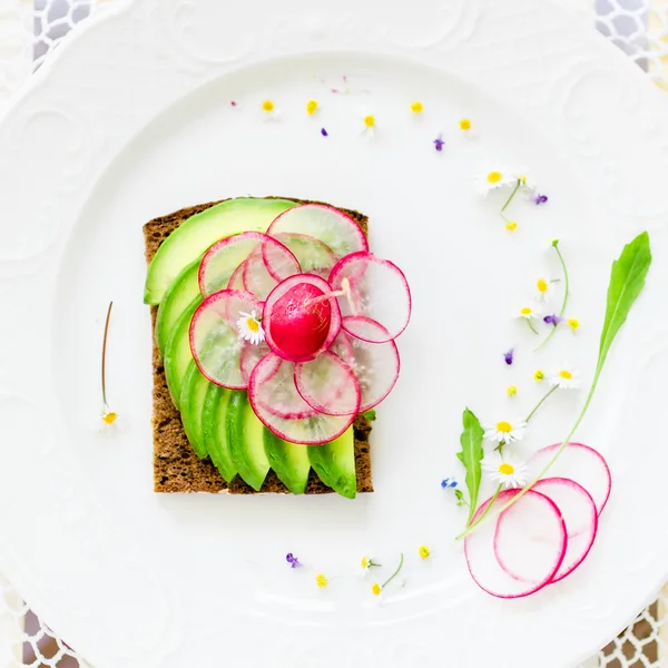 Sandwich vegan cu avocado — Fotografie, imagine de stoc
