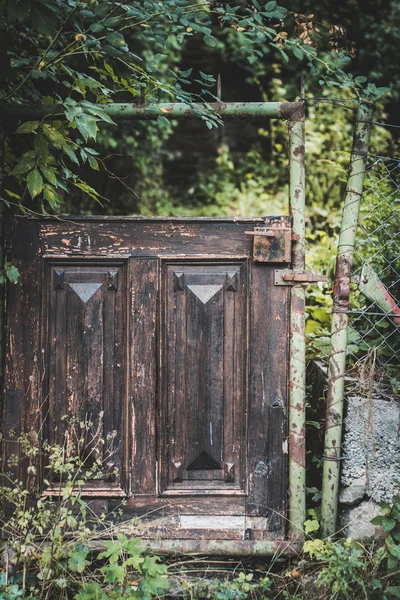 Oude houten poort — Stockfoto