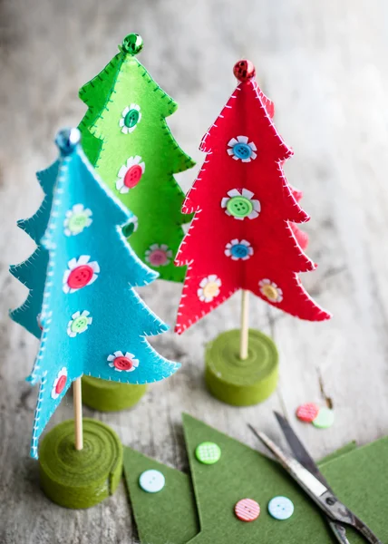 Feutre coloré fait à la main arbres de Noël Images De Stock Libres De Droits