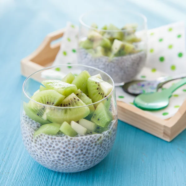 Chia puding kivi ile