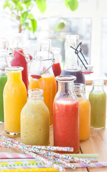 Taze smoothies çeşitli