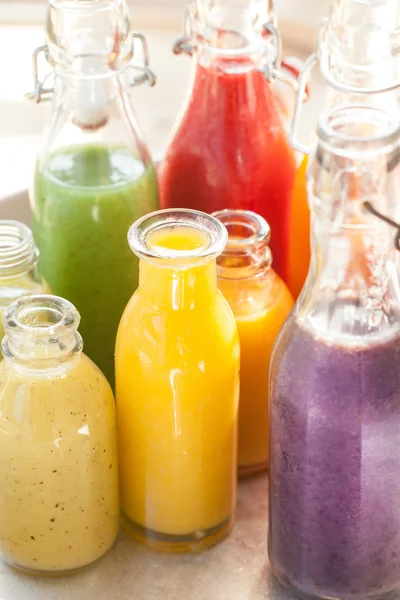 Taze smoothies çeşitli