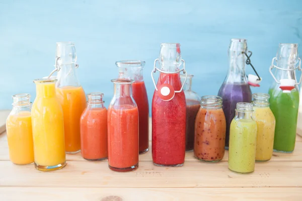 Variety of fresh smoothies — Stock Photo, Image