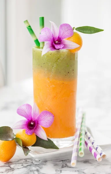 Smoothie made from a variety of fruits — Stock Photo, Image