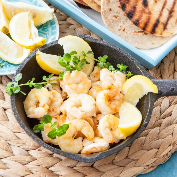 Chispas fritas con limón — Foto de Stock