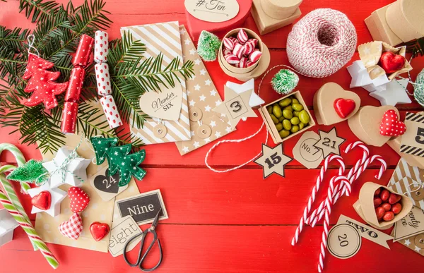 Calendario dell'Avvento con scatole regalo — Foto Stock