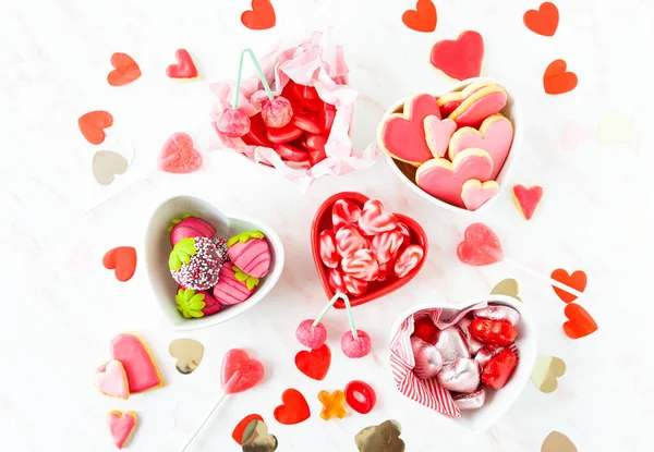 Bunte Süßigkeiten Herzform Für Einen Glücklichen Valentinstag — Stockfoto