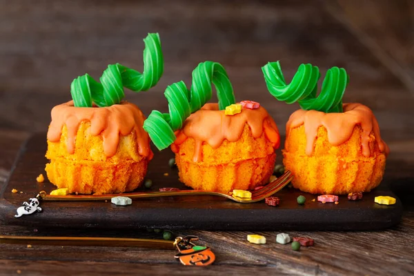 Little Pumpkin Cakes Mini Bundt Cake Halloween — Stock Photo, Image