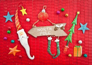 Renkli Noel süsleri