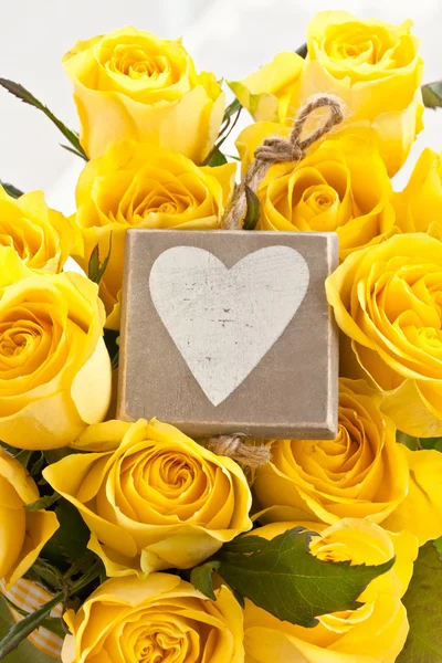 Yellow roses — Stock Photo, Image