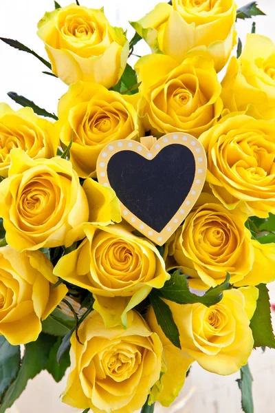 Yellow roses — Stock Photo, Image