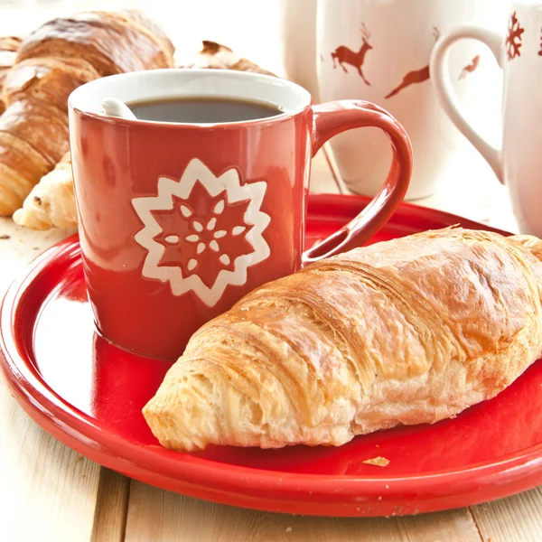 Croissant freschi e caffè — Foto Stock