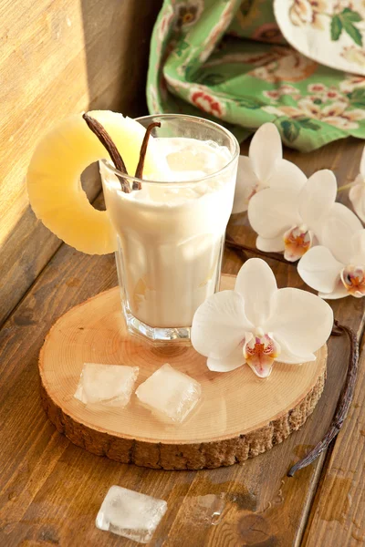 Pina colada met ananas — Stockfoto