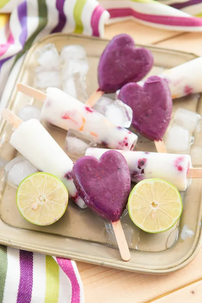 Homemade popsicles — Stock Photo, Image