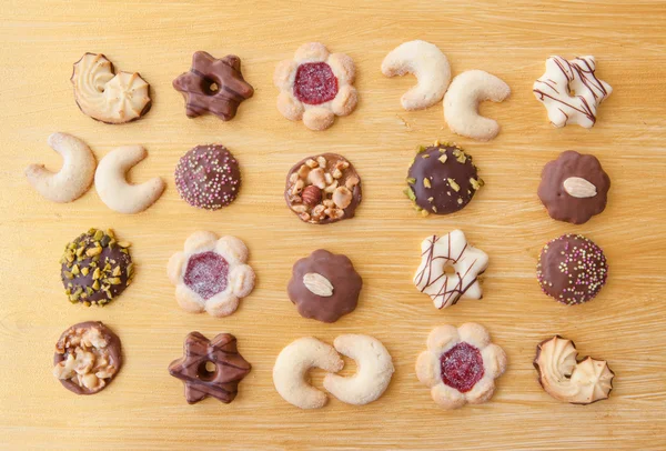 Verscheidenheid van kerstkoekjes — Stockfoto