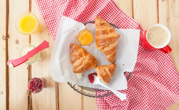 Fresh croissants for breakfast — Stock Photo, Image