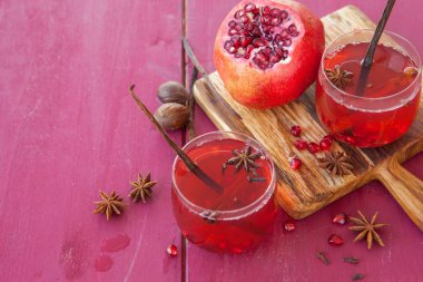 Kış baharatlar ile mulled şarap