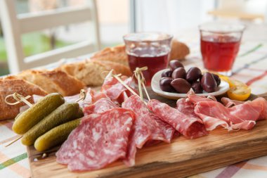 Jambon ve salam seçimi