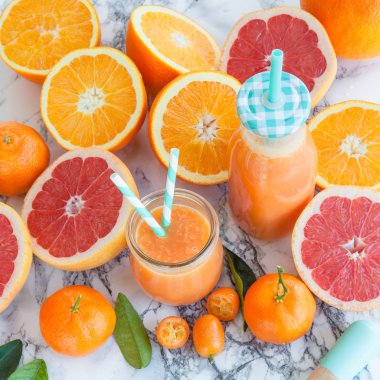 Yapılan taze narenciye meyve suyu