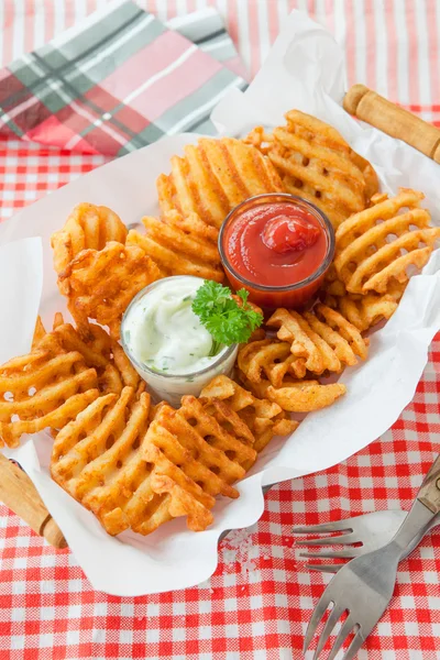 Papas fritas de gofre frescas — Foto de Stock