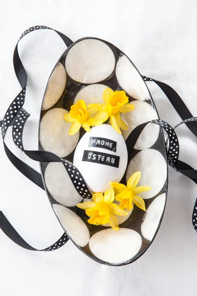 鸡蛋与复活节贺卡 — 图库照片