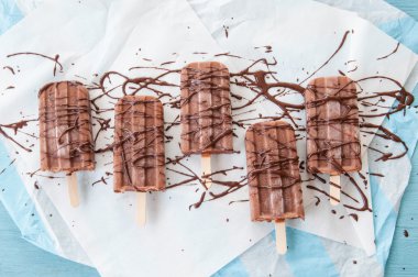 Ev yapımı dondurulmuş popsicles