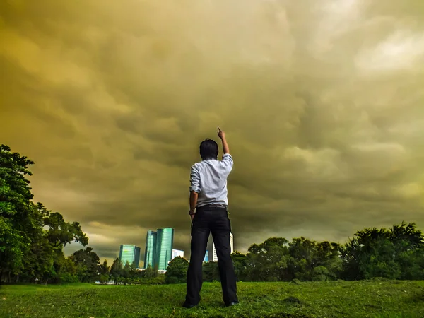 Sfidare il cielo — Foto Stock