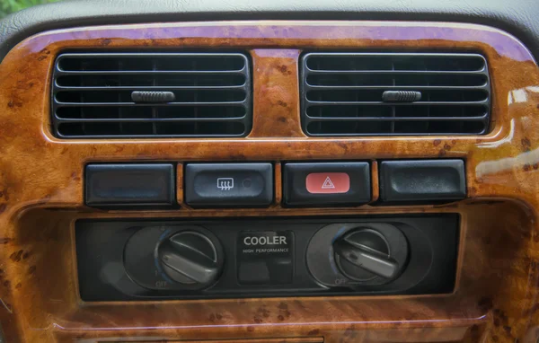 Climatiseur dans une voiture — Photo