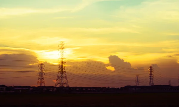 Tramonto e cielo dorato — Foto Stock