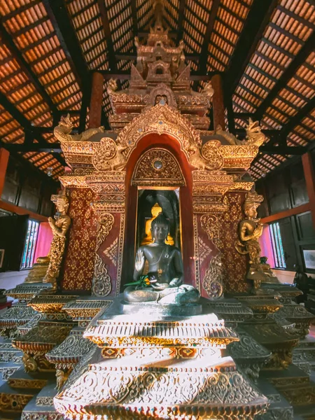 Wat Phra Singh Woramahawihan Gold Temple in Chiang Mai, Thailand — Stock Photo, Image