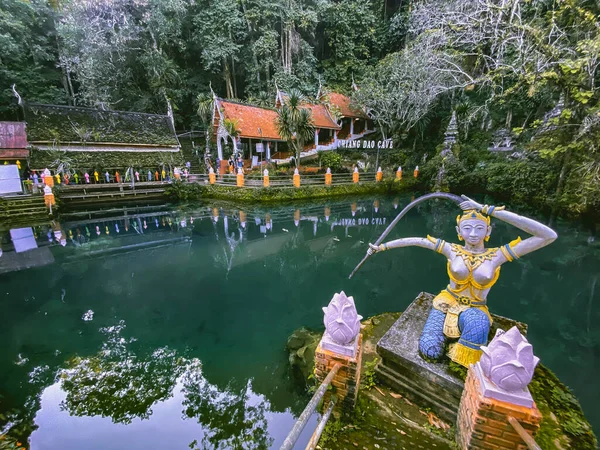 Wat Tham Chiang Dao temple, cave in Chiang Mai province, Thailand — Stock Photo, Image