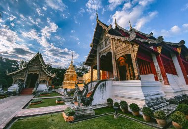 Wat Phra Singh Woramahawihan Altın Tapınağı Chiang Mai, Tayland