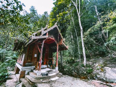 Tayland 'ın Chiang Mai eyaletindeki Mae Kampong dağ köyü.