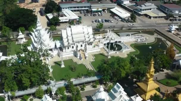 Wat Rong Khun, Bílý chrám v Chiang Rai, provincie Chiang Mai, Thajsko — Stock video