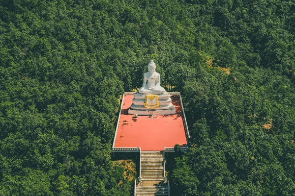 Big White Buddha, Wat Phra That Mae Yen in Pai, Mae Hong Son, Chiang Mai, thailand — Stock Photo, Image