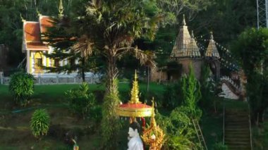 Tayland 'ın Chiang Mai eyaletindeki Mae Kampong dağ köyü.