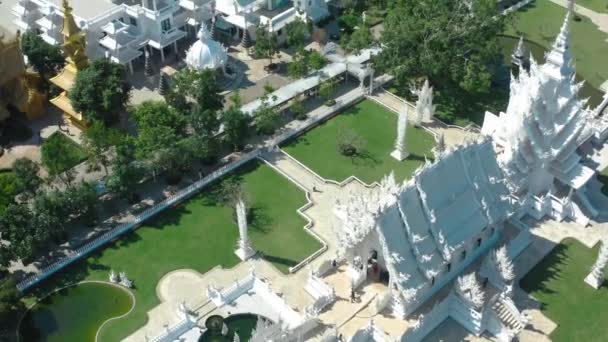 Wat Rong Khun, a fehér templom Chiang Rai, Chiang Mai tartomány, Thaiföld — Stock videók