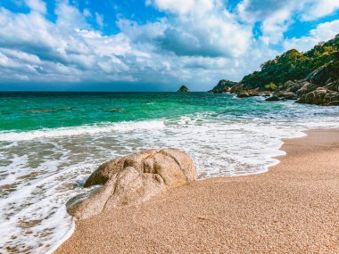 Koh Tao 'daki sahil manzarası, Samui bölgesi, Tayland, Güneydoğu Asya