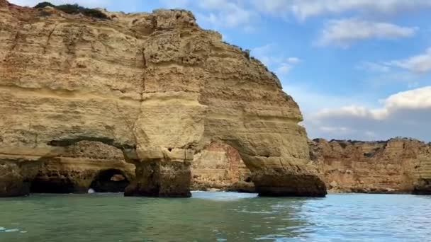 Strand van Algarve in het district Faro in Portugal, Europa — Stockvideo